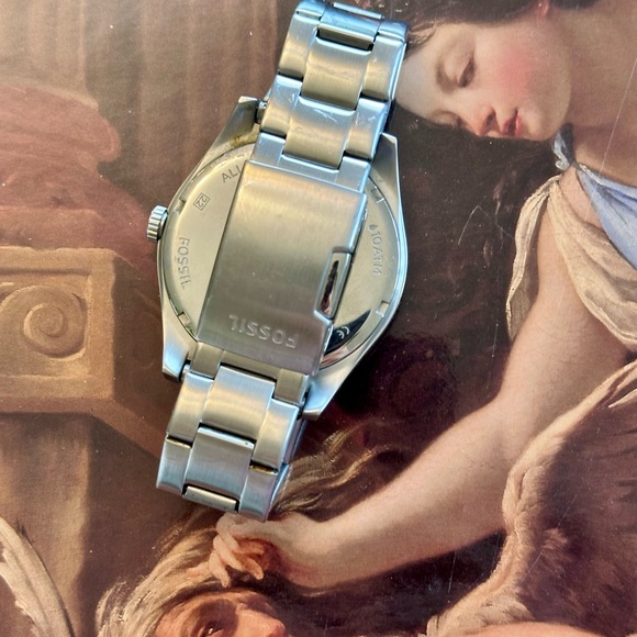 Fossil Mathis Three-Hand Date Stainless Steel Watch - Picture 4 of 5